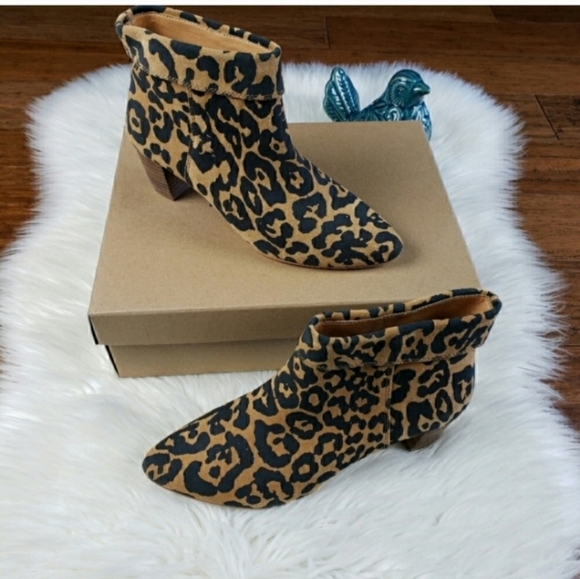 Lucky Brand Shoes - Lucky brand Zaprika suede booties 8.5